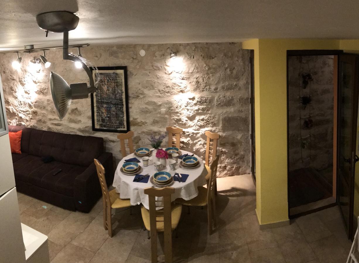 Apartman Toni Tribalj Eksteriør billede